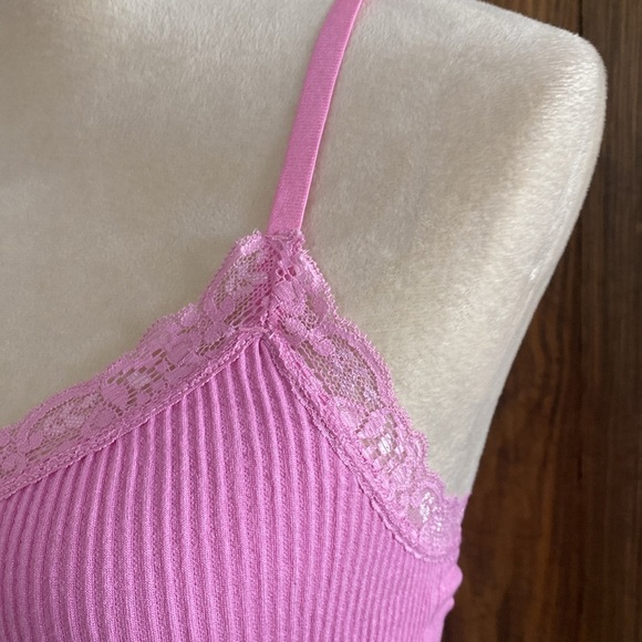 Sage + Stone Women’s Crop Top - Picture 4 of 8